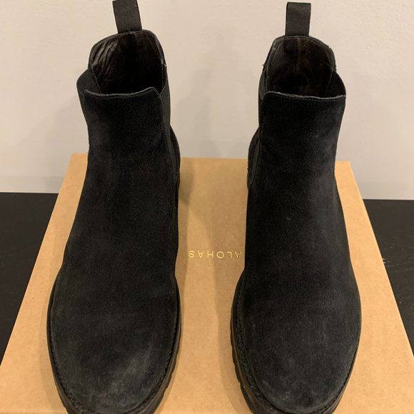 Ortigni (Firenze) Black Suede Chelsea Boots - Picture 5 of 13